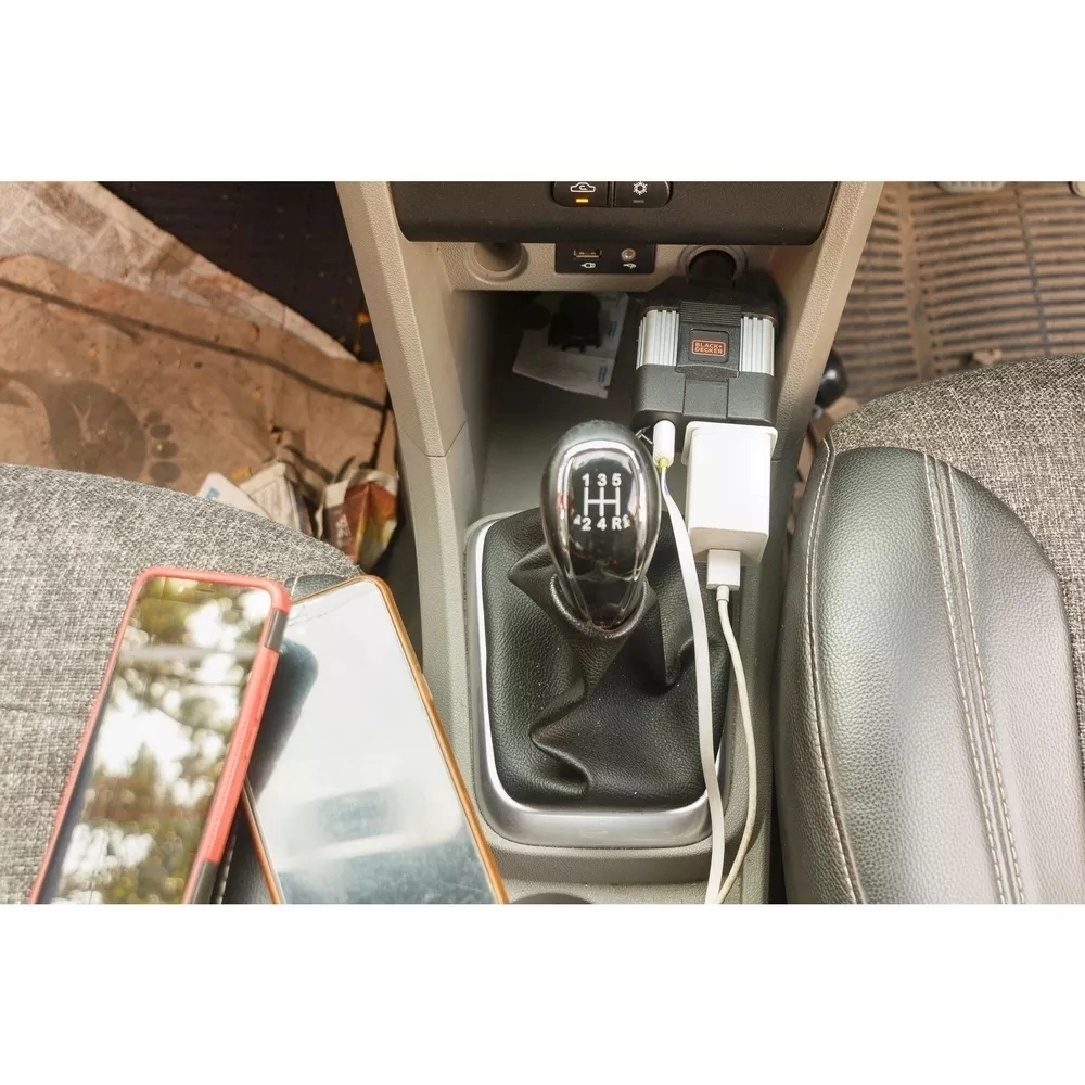 CONVERSOR 100W PARA AUTOMOVIL (12V DC - 120V AC) (PI100LA-B3) BLACK&DECKER - Vista 4